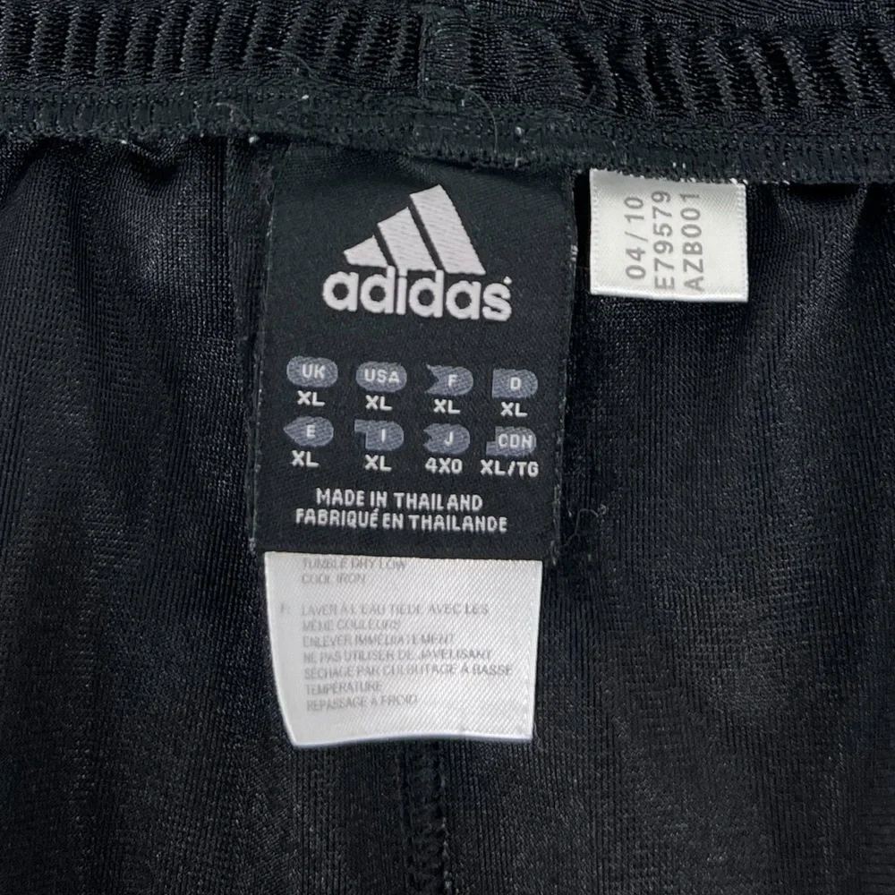 Adidas Mens XL Shorts Dazzle Shiny Y2K Basketball Pockets Black Red Striped - Picture 10 of 15